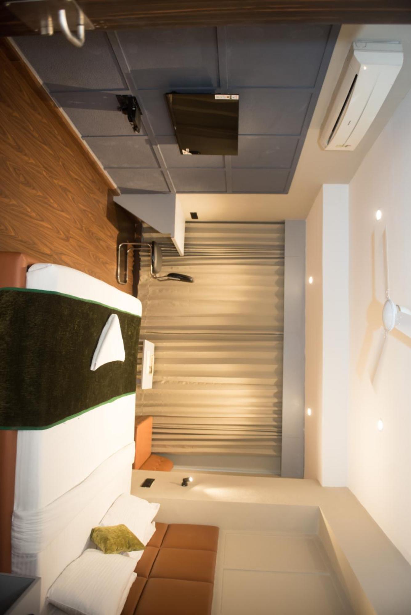 Hotel Balaji Central Ratlam ภายนอก รูปภาพ
