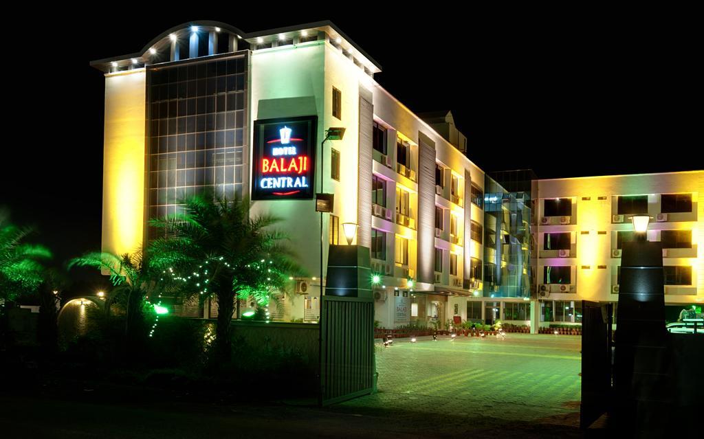 Hotel Balaji Central Ratlam ภายนอก รูปภาพ