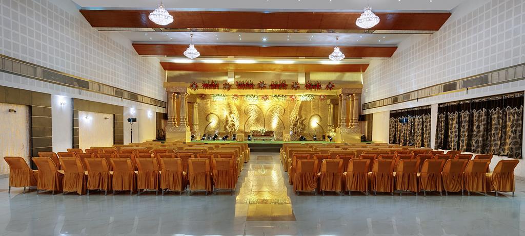 Hotel Balaji Central Ratlam ภายนอก รูปภาพ