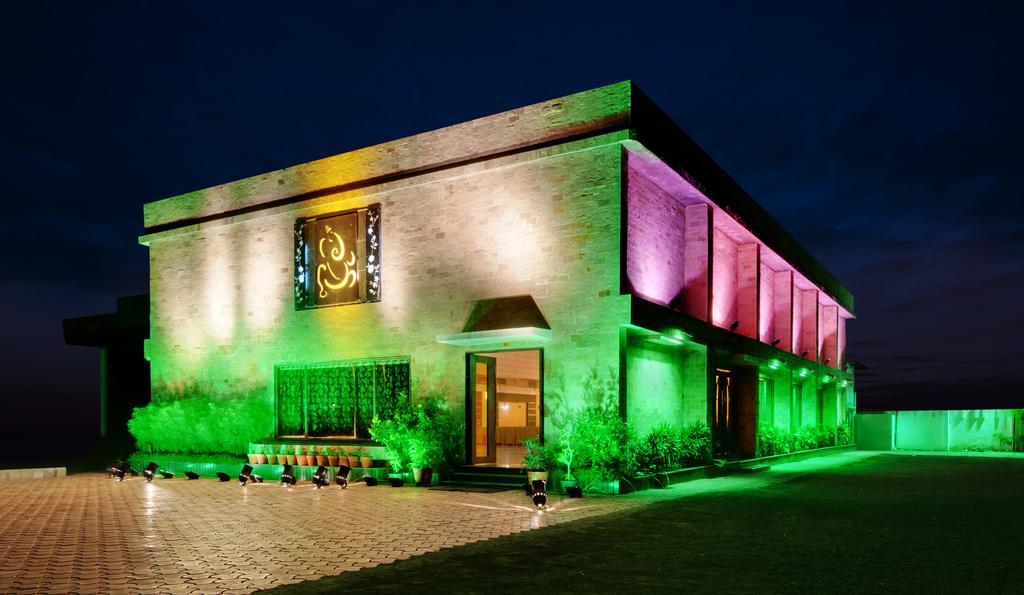 Hotel Balaji Central Ratlam ภายนอก รูปภาพ